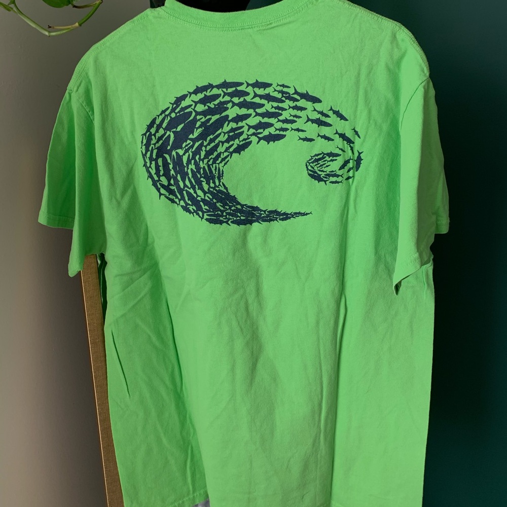 Costa men’s tee shirt, size large